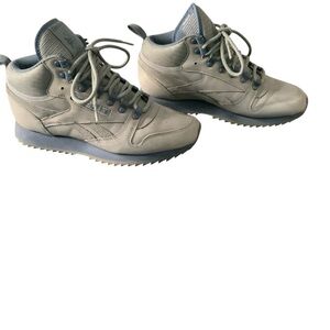 Reebok Gray Sneakers